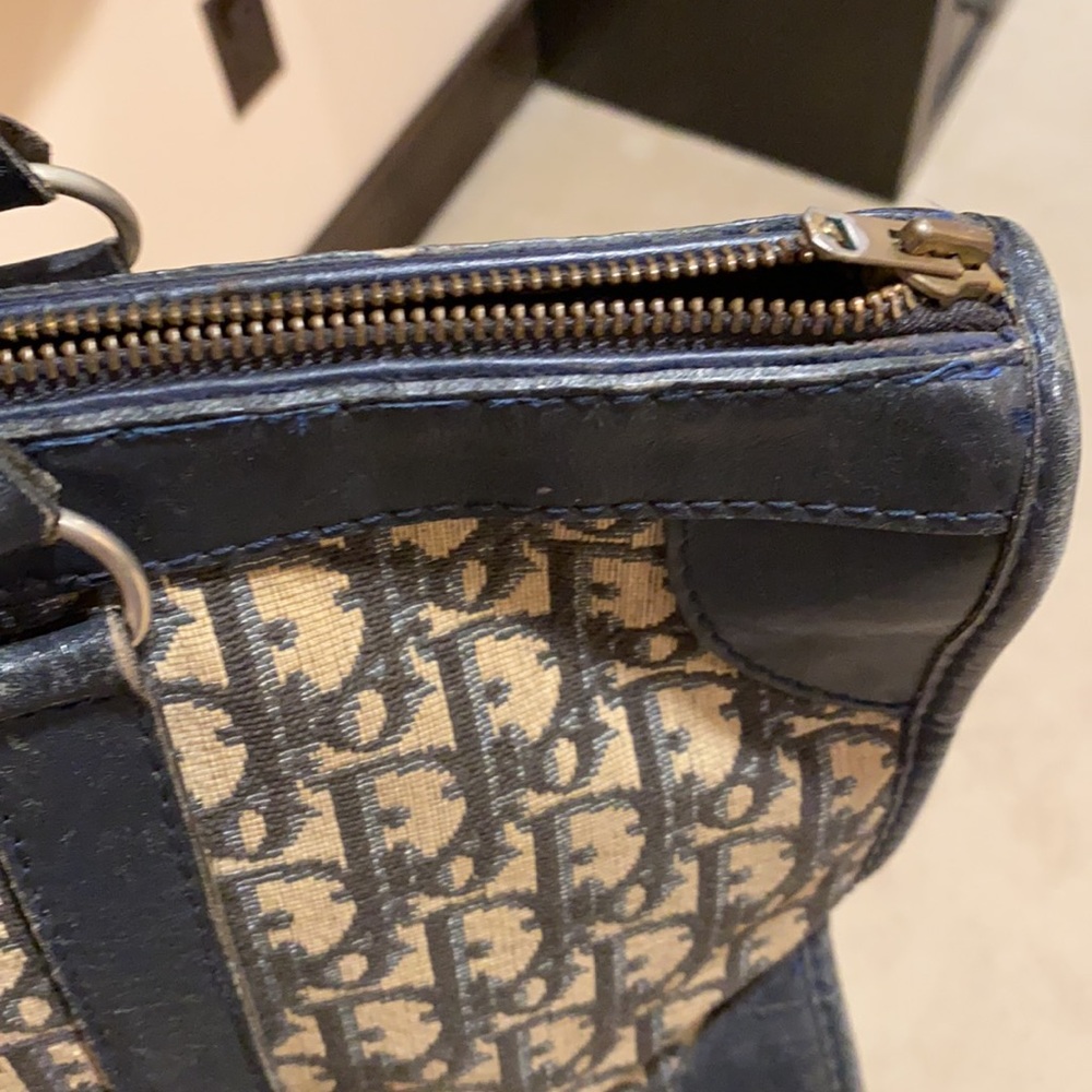 Christian DIIOR purse - Picture 8 of 11